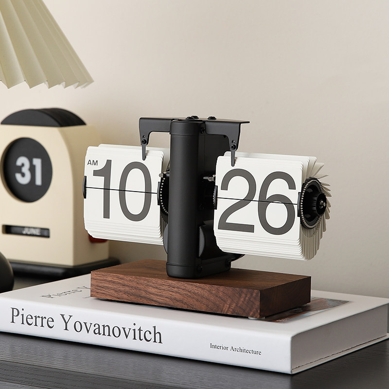 Light Luxury Automatic Page-Turning Clock Desktop Ornament Retro Mechanical Clock Tabletop Digital Clock Creative Living Room Decoration