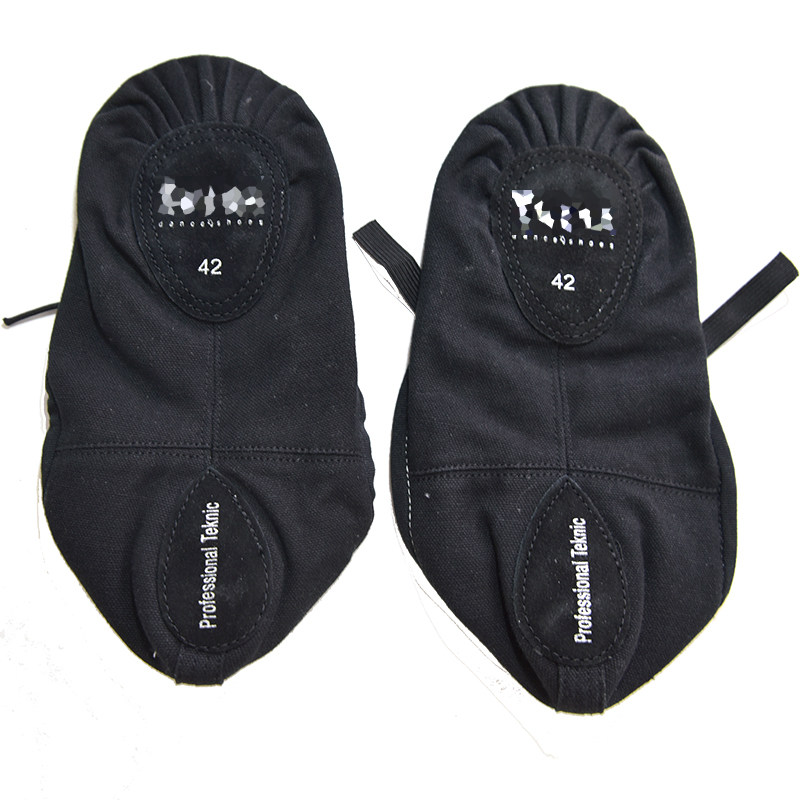 Clear Barn Outlet Large Size Yard Adult Dancing Shoes Man Special Price Fat Foot Softbottom Female Cat Paw Shoes Break Code Dance Shoes Children