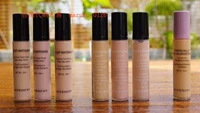 Четыре короны подлинное Givenchy/Givenchy Foundation 10ml