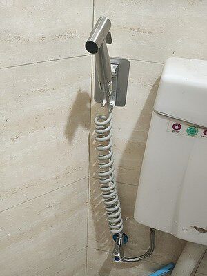 Toilet Mate Spray Gun Tap Flush Cleaner Private High Pressure Spray Head Home Toilet Makeup Room Flush Gun Boost