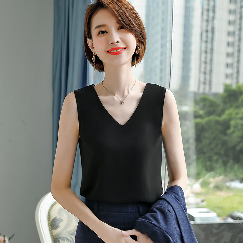 Women's Vest with Straps, Suitable for Wearing under a Suit, Stylish Outerwear, Base Layer, Professional Suit Top, Sleeveless Chiffon, Loose Fit, Plus Size