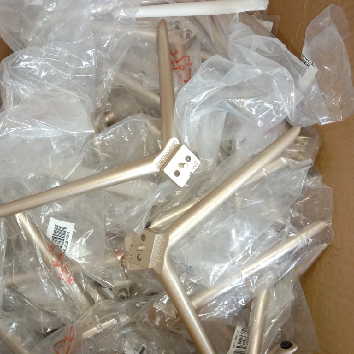 Suitable for Haier LE49C51 LU50C51 LU55C51 LU58C51 LU58C51 BAST TV base support feet