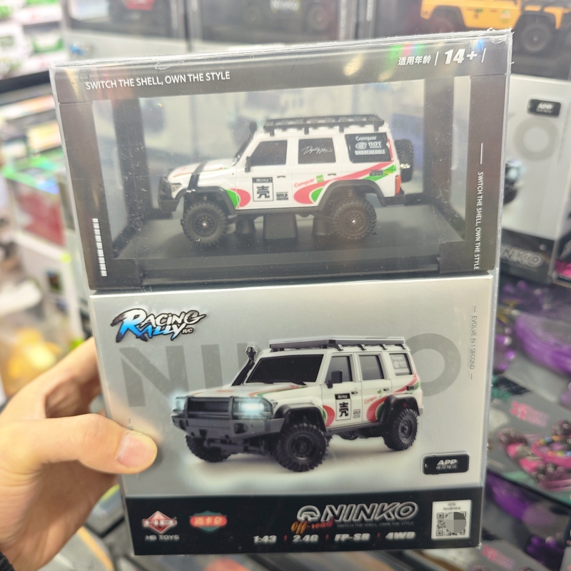Ninko 1:43 Four-Wheel Drive Remote Control Jeep Wrangler G-Class Land Rover App-Controlled Interchangeable Shell Simulation Toy Car Ninko 1:43 Four-Wheel Drive Remote Control Jeep Wrangler G-Class Land Rover App-Controlled Interchangeable Shell Simulation Toy Car