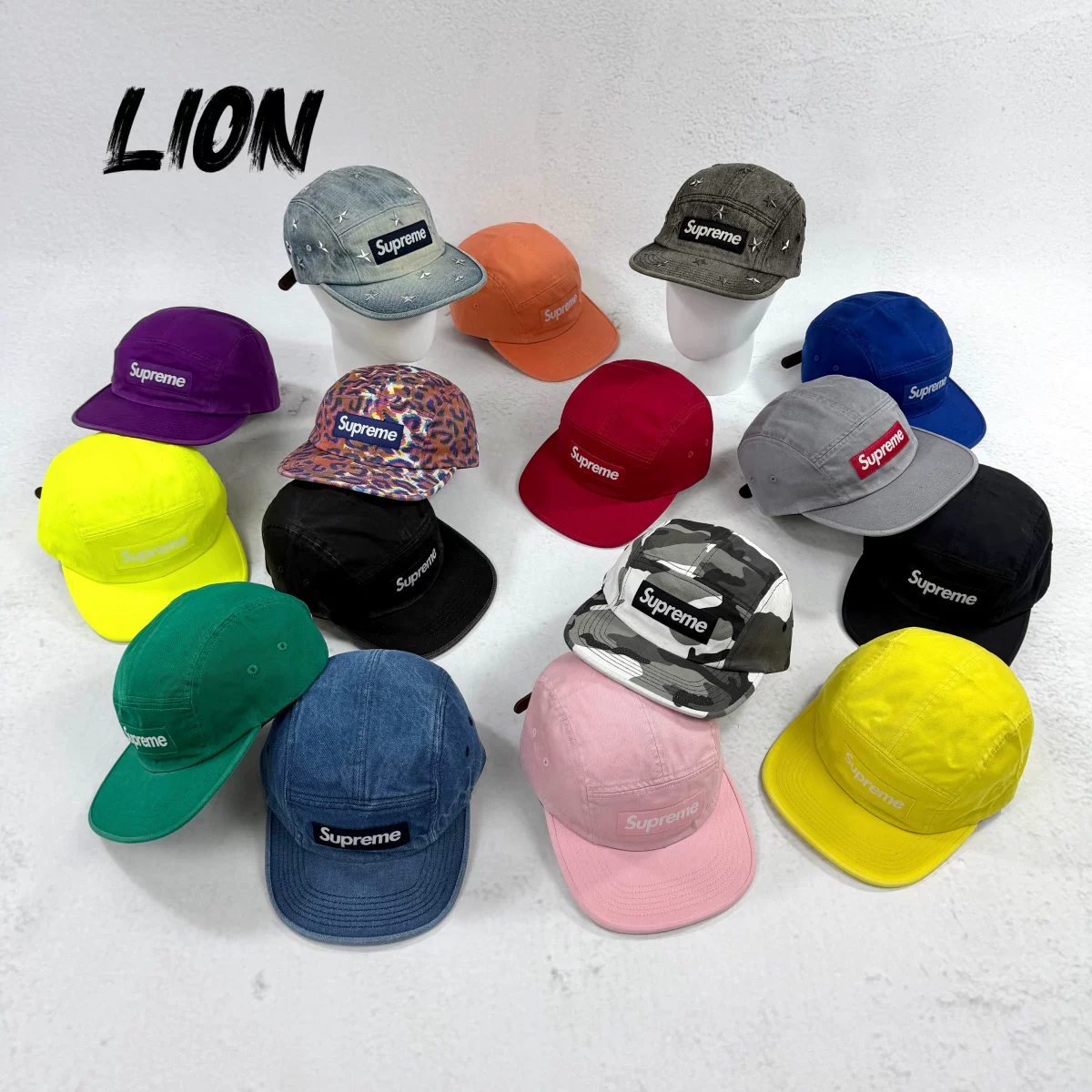 В наличии кепка CAMP CAP из ткани TWILL с моющимся эффектом Supreme 26ss в стиле washed chino, кожаная пряжка, походная бейсболка