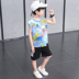 Trẻ em trai quần áo mùa hè trang bị cho 2020 đẹp trai trẻ nhỏ mùa hè bé trai ngắn tay mới phiên bản Hàn Quốc của sóng. 