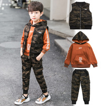 Boys autumn suit 2019 new childrens outfit Big Boy winter camouflage plus velvet padded Korean tide