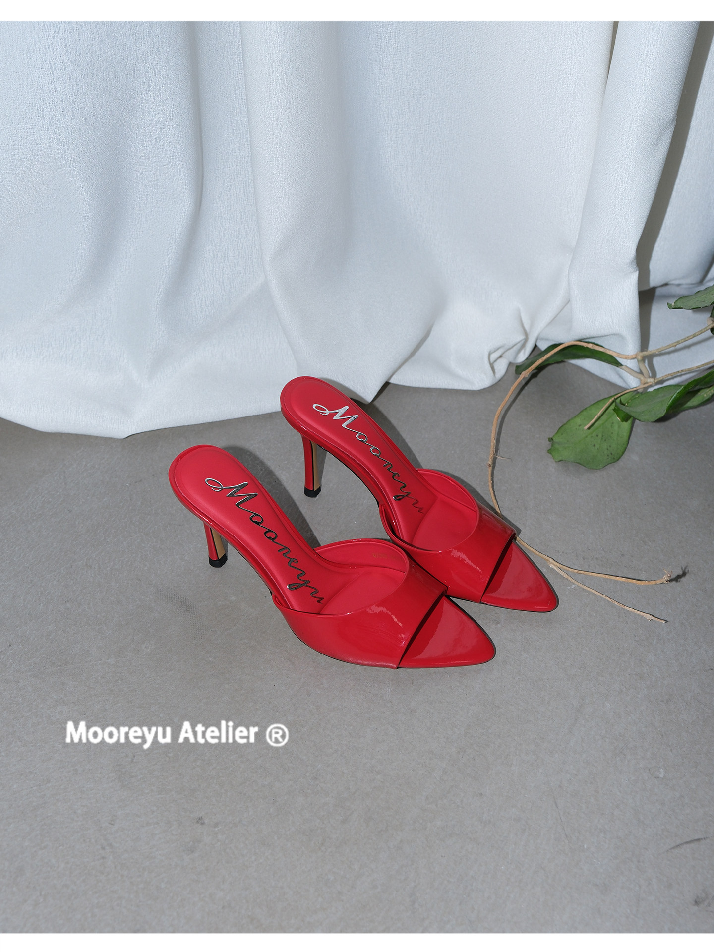 Mooreyu Open-Toe Stiletto Heel Sandal