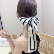 Black and white long silk scarf hair band senior French retro ins Wind tie hair tie bag spring and autumn tie hair ribbon narrow