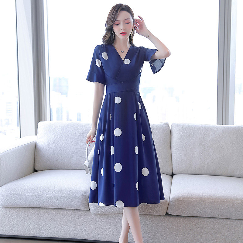 Wave Dot Ocean Dress Women's Summer 2022 New Cashies Slim Gentle Temperament Style Snow Spinning Summer Long Dress