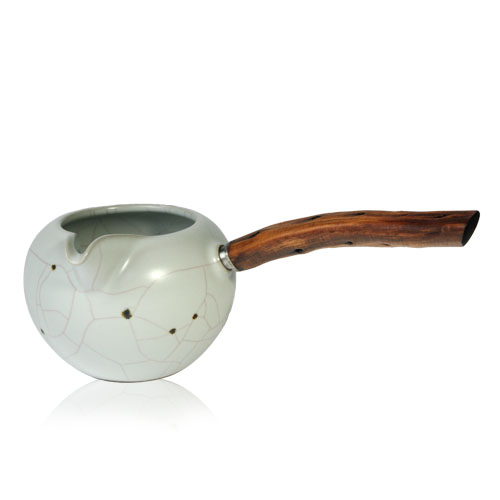 Taiwan's Zhang Geming fan art iron spot Ru kiln ceramic fair cup wooden side tea sea tea can be raised kung fu tea set