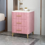 Современный минимальный мини -маленький прикроватный шкаф стоящий на шельфе скандинавский ветер.