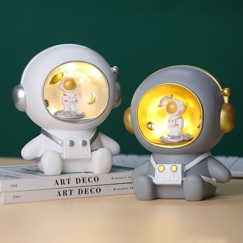 Glowing astronaut Night Lights star lights piggy bank children's room decorations ornaments for boys and girls birthday gifts