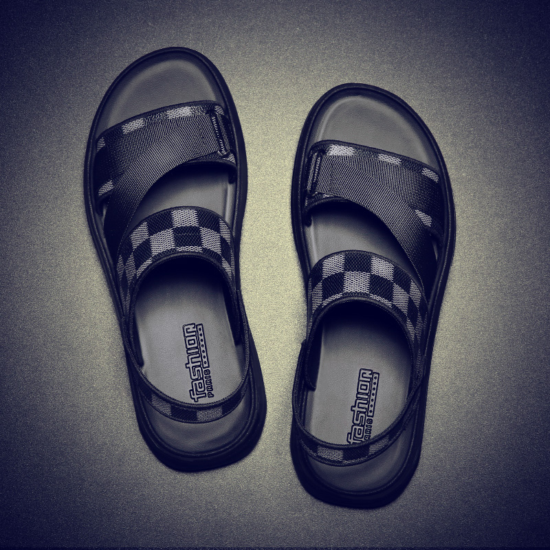 Men's slippers 2021 new fashion non-slip beach shoes casual cool drag summer wear net red leather sandals men leather