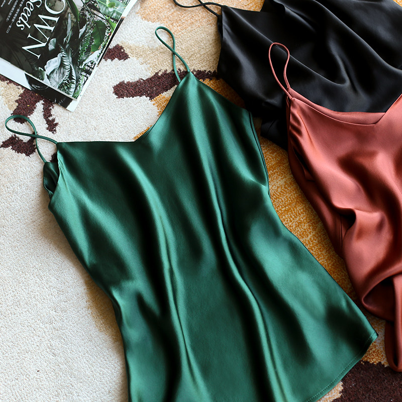 Spring and summer new v-neck acetate small sling sleeveless top sexy vest women's outerwear short section inner bottoming shirt