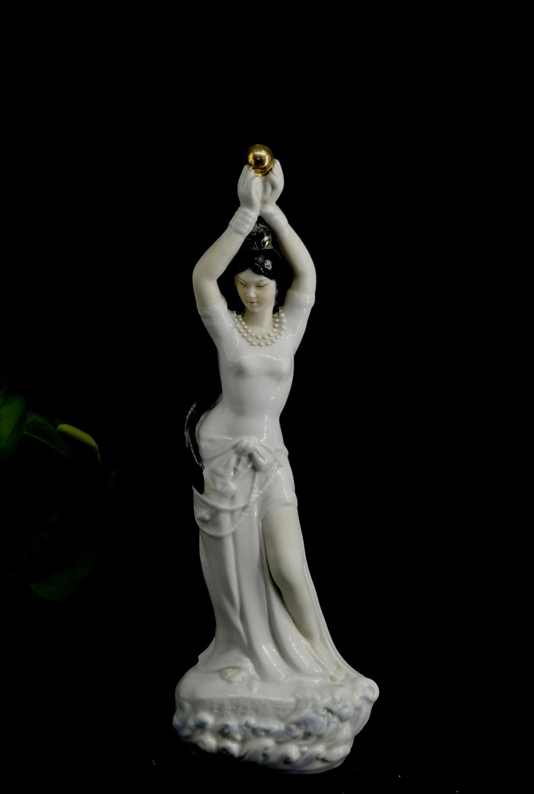 Fengxi Fine Art Porcelain Figure Porcelain Master Chen Zhongming's Works Zhuhai Girl Slim and Beautiful Home Collection