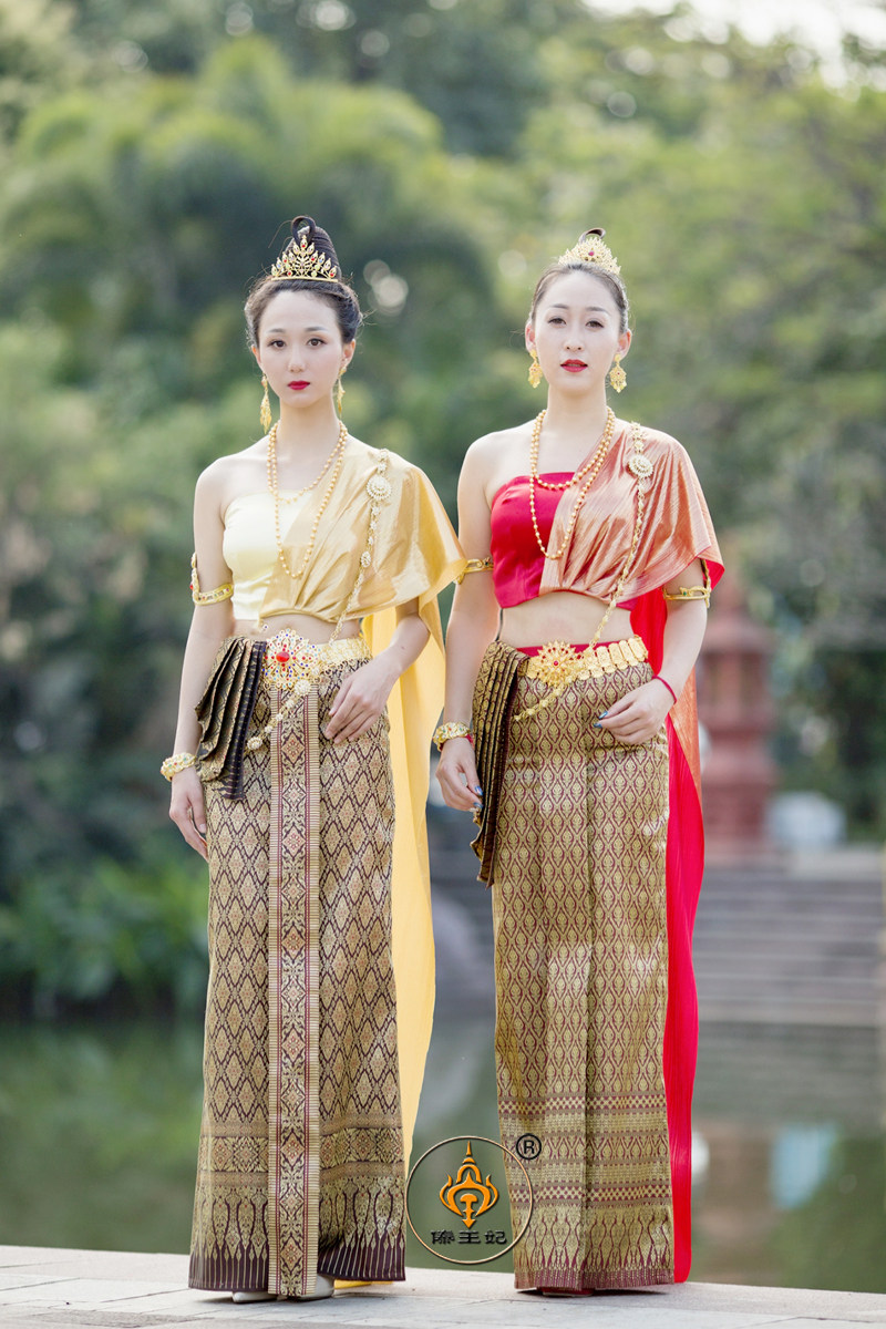songkran festival dress Thai royal princess style outfit