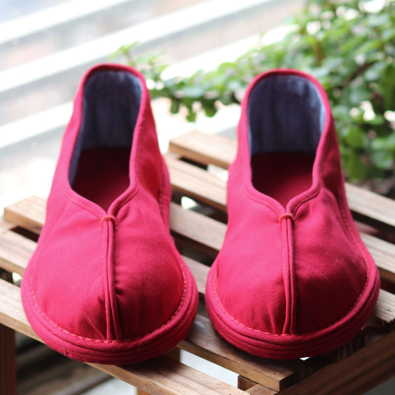 New pure handmade Melaleuca bottom cloth shoes women's red birth year auspicious wedding shoes authentic old Beijing traditional women's shoes