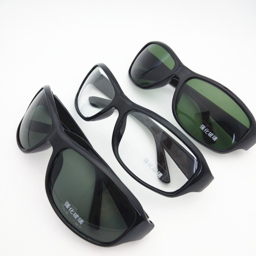 2020 new square frame sunglasses men and women retro glass lens driving sunglasses