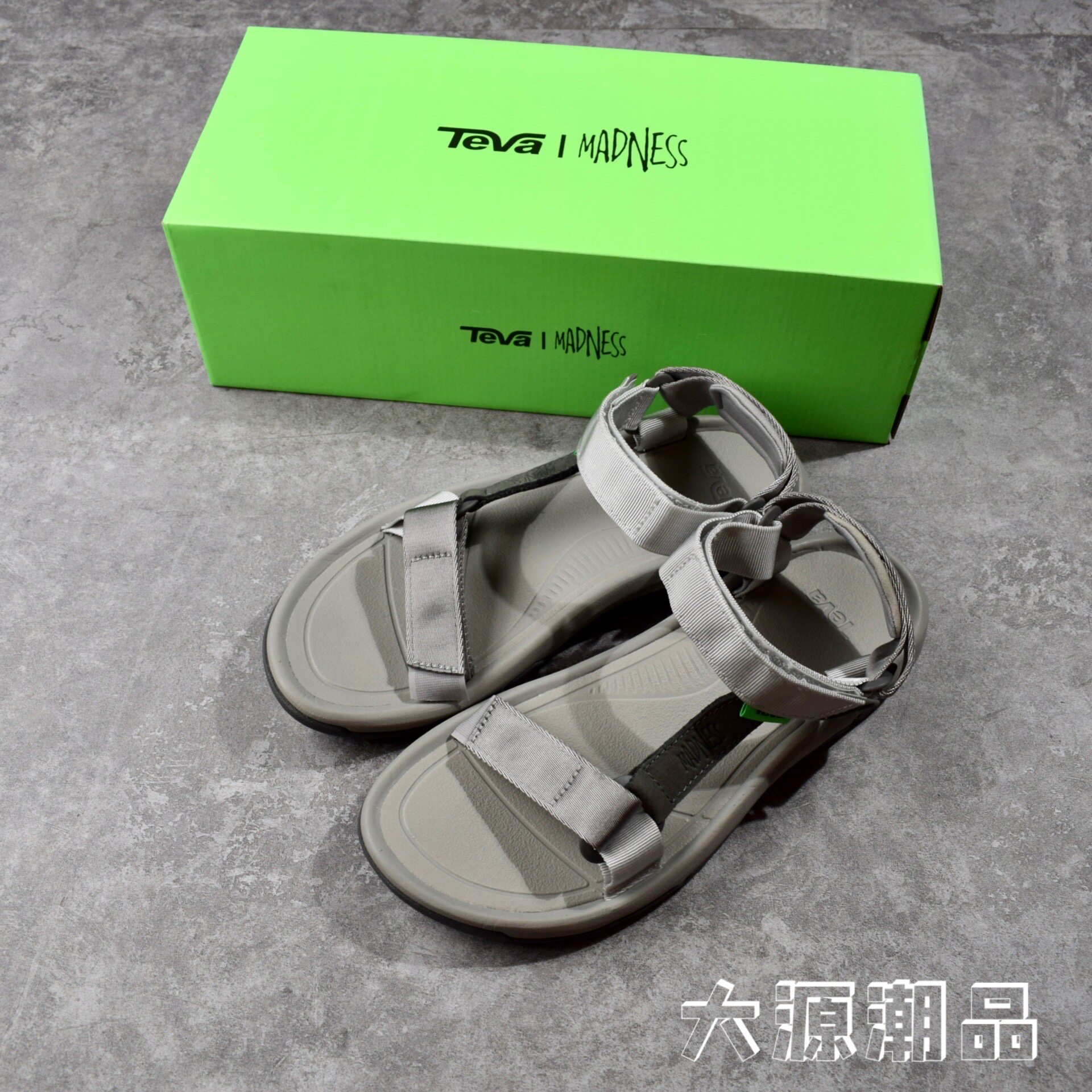 Spot MADNESS x TEVA huricane XLT2 day series JOINT WATERPROOF SANDALS SANDALS BEACH SHOES