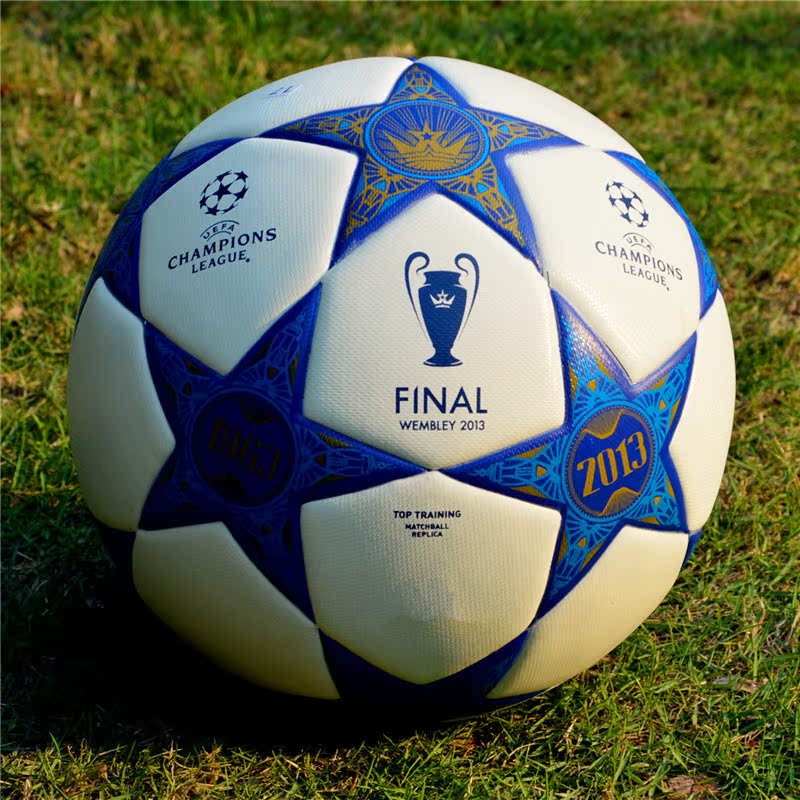 Ballon de football - Ref 7606 Image 36