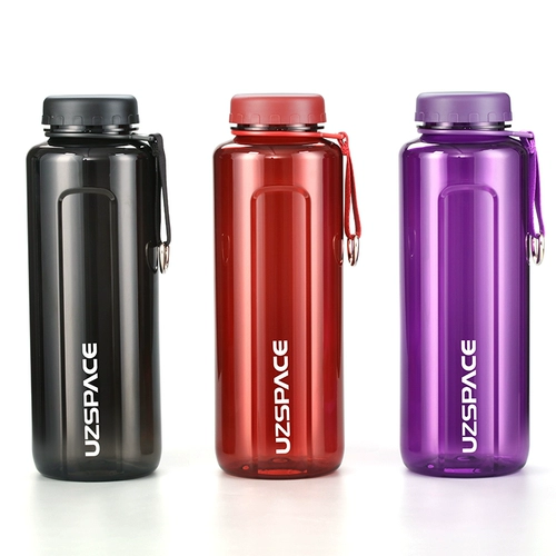 Вместительный и большой портативный пластиковый креативный трендовый космический чайник для воды для спортзала подходит для мужчин и женщин