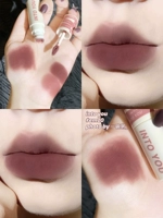 Красная помада, EM10