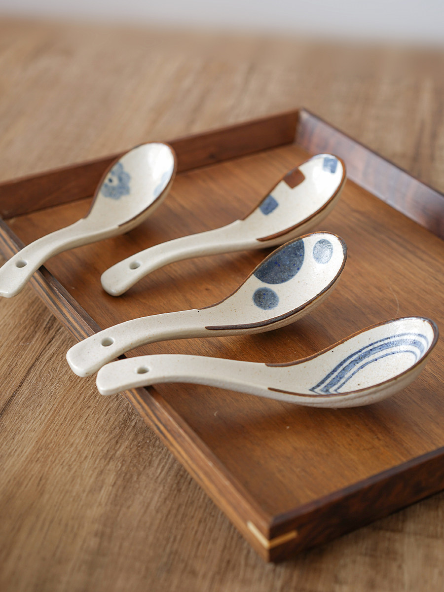 Nishida wood rainy small spoon Japanese ceramic spoon rice spoon spoon Nordic simple high-value household spoon