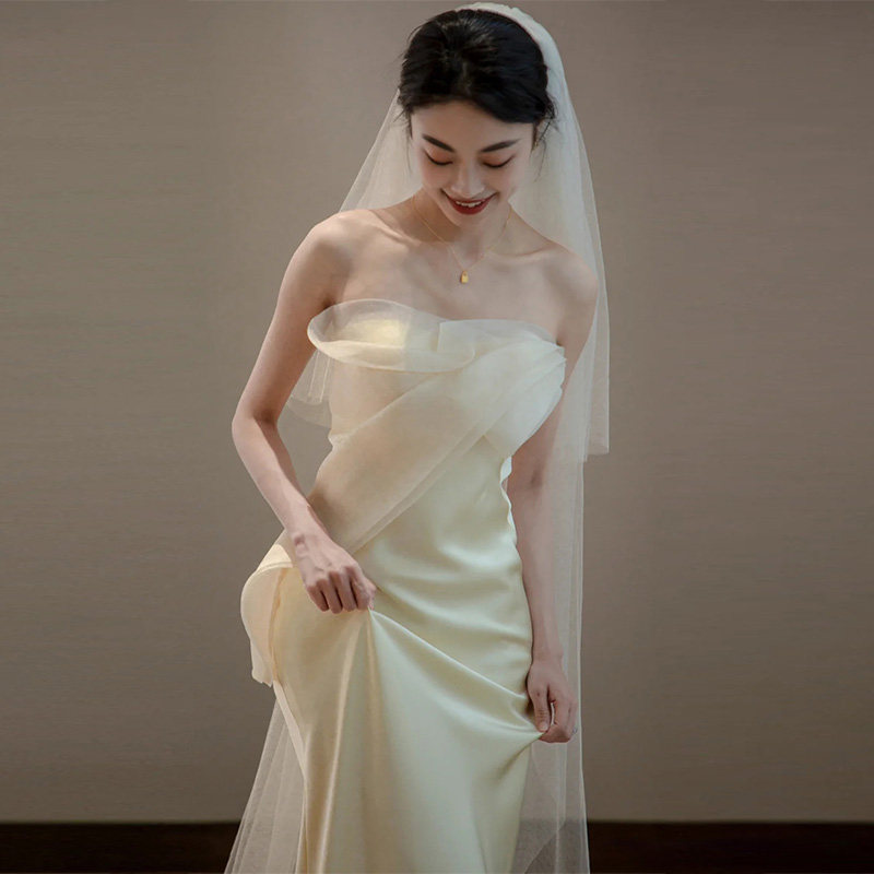 Mermaid wedding dress 2023 new bride temperament satin French light gauze simple and small go out gauze tube top dress