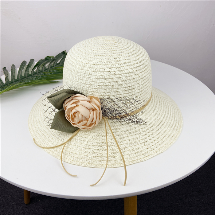 Women's Pastoral Flower Flowers Big Eaves Straw Hat display picture 5