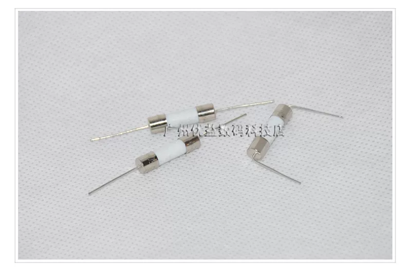 Cầu chì bếp từ bảo hiểm 5X20mm bằng gốm có cầu chì đồng chốt 250V10A12A20A15A30