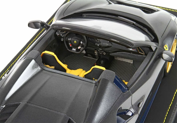 BBR 1/18 Ferrari Ferrari 488 Pista Spider màu xám mô tô không mở cửa - Chế độ tĩnh