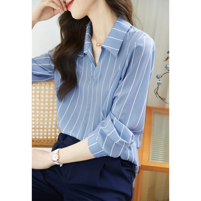 Long-sleeved striped shirt women's spring and autumn new design sense niche rear slit button fashion foreign style exquisite women's shirt