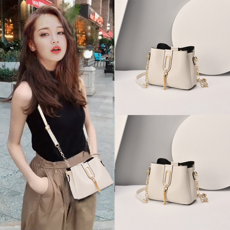 Hong Kong 2022 New Packs Genuine Leather Large Capacity Bucket Pet Bag Women Fashion 100 Hitch Satchel Bag Lady Bag Tide-Taobao
