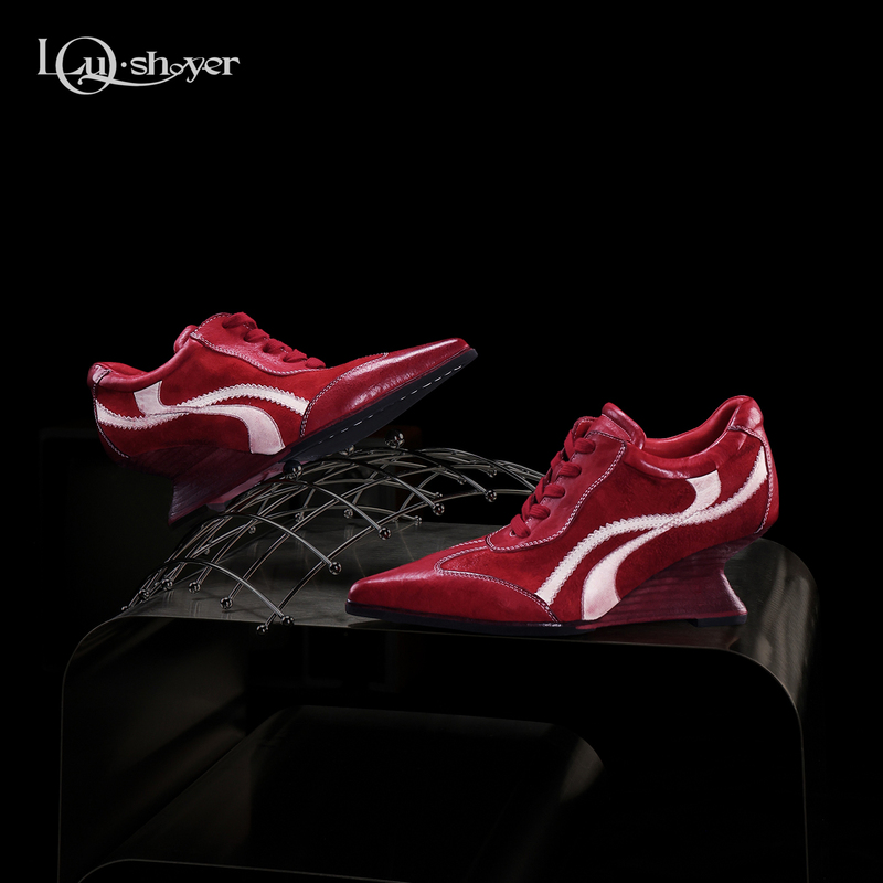 Lou Shoyer Niche Sports Aesthetics Fashionable Washed Horse Leather Retro German Training Boxing Shoes Pointed Toe Single Shoes for Women