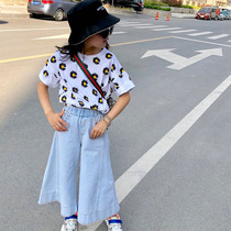 Spring 2020 new Korean version of girls fashion loose jeans childrens pants wide leg flared pants long pants foreign atmosphere