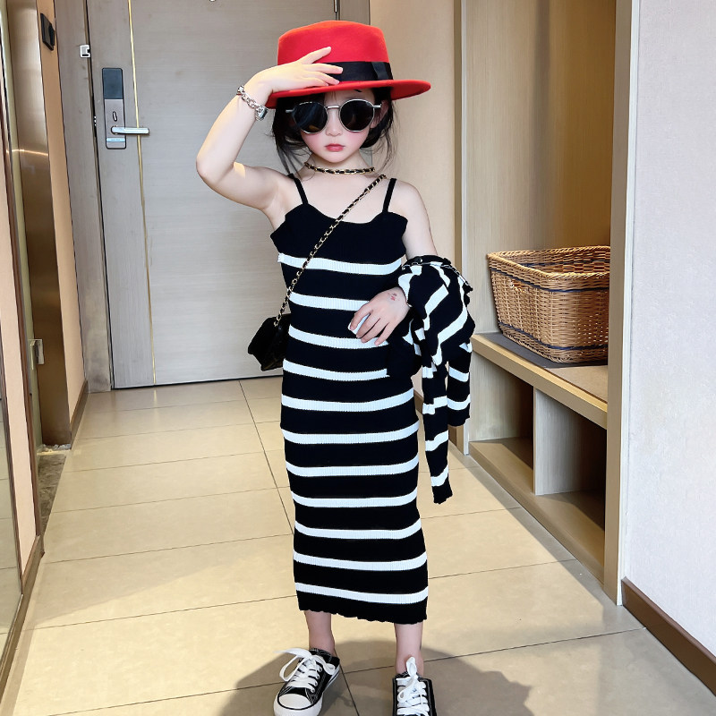 Girl striped sweater Two sets long version Pendant Strap Skirt Short jacket 2021 Fall new CUHK Tong Knit Cardiovert