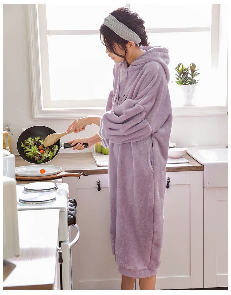 Có thể là trẻ em mùa đông đồ ngủ nữ phiên bản Hàn Quốc của lông cừu san hô ấm áp có thể được mặc bên ngoài áo choàng flannel dày đồ ngủ cao cấp