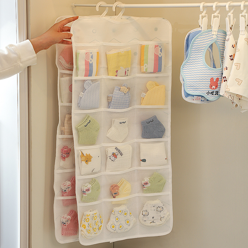 Panties and socks storage bag wardrobe door hanging type children's sweat saliva towel finishing artifact hanging wall fabric hanging bag