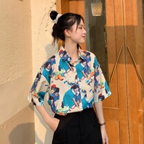 Summer womens Korean version of loose short-sleeved shirt students Joker design sense niche foreign style thin Hong Kong style shirt tide