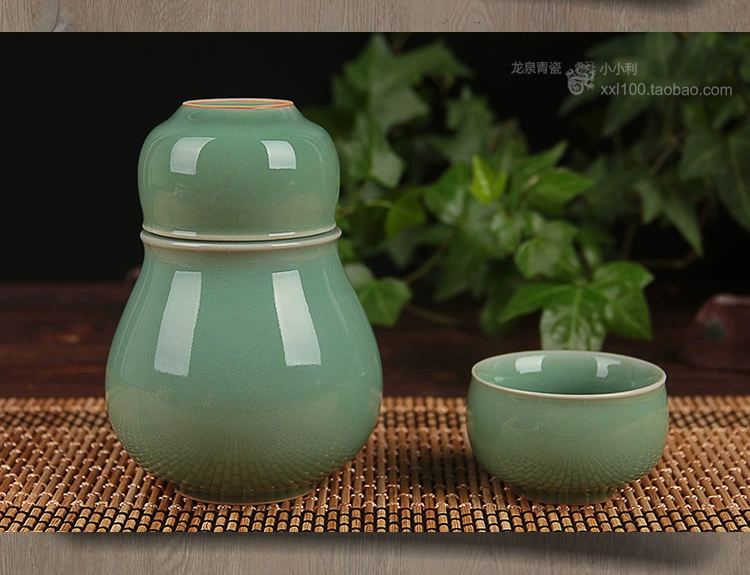 Miễn phí vận chuyển Long Tuyền celadon sáng tạo hông nhà rượu vang vàng sake đun sôi rượu vang trắng rượu vang ấm sứ 4 miếng cổ - Rượu vang