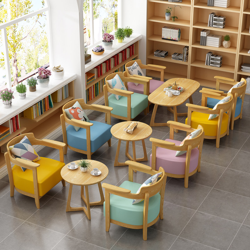 Milk tea shop table and chairs Combined Nordic solid wood Leisure chair in talks to receive table and chairs book, small round table single small sofa