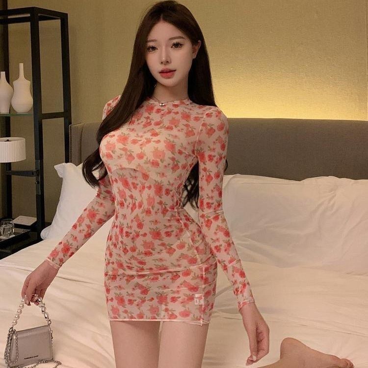 Floral Dress, French-Style Slim Fit, Elastic Mesh, See-Through Long Sleeves, Skin-Revealing, Hip-Hugging, Sexy Short Skirt, Slimming Hot Girl Dress Floral Dress, French-Style Slim Fit, Elastic Mesh, See-Through Long Sleeves, Skin-Revealing, Hip-Hugging, Sexy Short Skirt, Slimming Hot Girl Dress