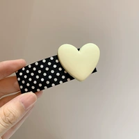 BM Heart Black Wave Point