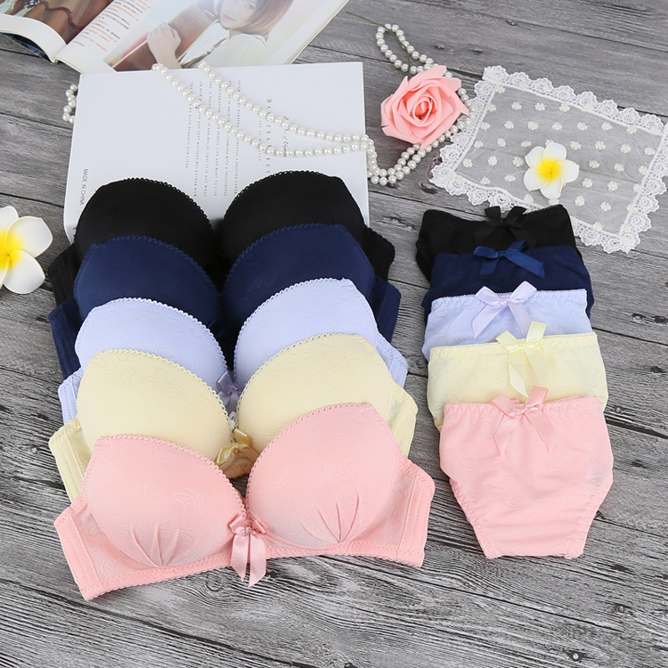 Đồ lót nữ mùa hè mỏng phần trắng cô gái áo ngực thời kỳ phát triển không có vòng thép không dấu vết ngực nhỏ học sinh trung học áo ngực shop đồ lót