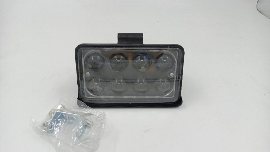 4 inch square 8 beads spotlight 12V-80V voltage universal super bright waterproof LED light agricultural vehicle electric vehicle truck