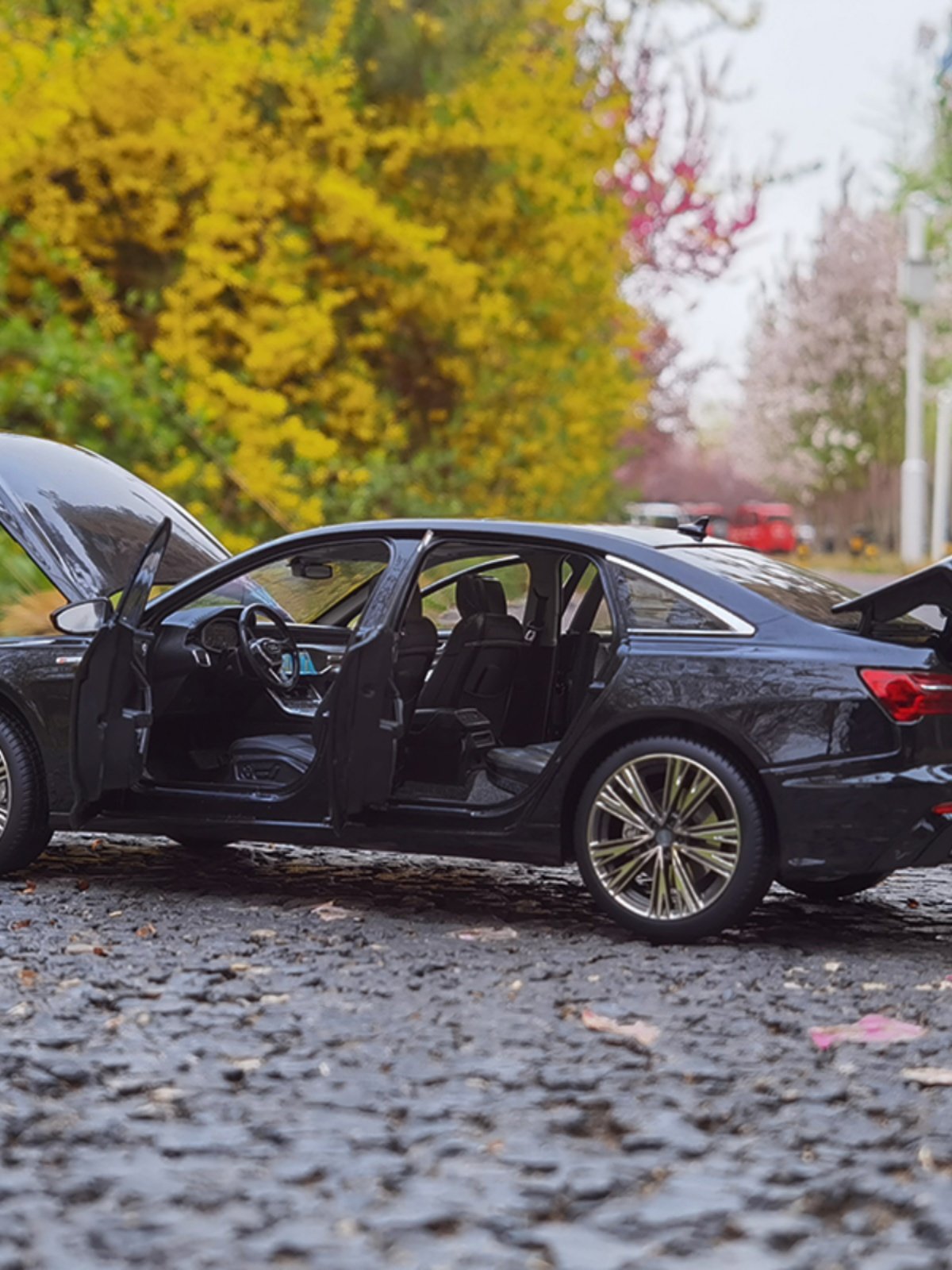 Original 1:18 Scale 2019 Audi A6L Sedan A6 Car Model Toy, Gift for Boyfriend