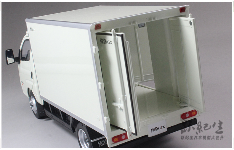 Hợp kim nguyên bản 1:35 UFO Passing Box Hàng hóa UFO Xe mô hình tĩnh Xe mô hình xe trang trí mô hình máy bay đồ chơi