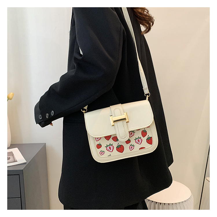Women's Small Pu Leather Fruit Strawberry Cute Streetwear Square Magnetic Buckle Shoulder Bag display picture 7