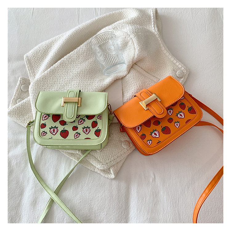 Women's Small Pu Leather Fruit Strawberry Cute Streetwear Square Magnetic Buckle Shoulder Bag display picture 89