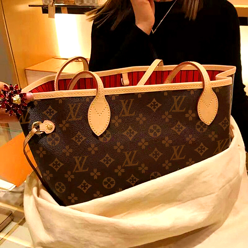 Hong Kong Genuine Versatile 2026 New Style Genuine Leather Vintage Shopping Bag Letter Bag Shoulder Handbag Large Bag